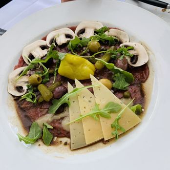 Restaurante Caesar's - Beef carpaccio - Salad Near Me - Tijuana, BCN