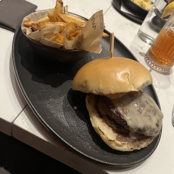 Warren - Warren's Damn Good Burger - Whiskey Bars Near Me - Delray Beach, Florida Warren - Warren's Damn Good Burger - Whiskey Bars Near Me - Delray Beach, Florida