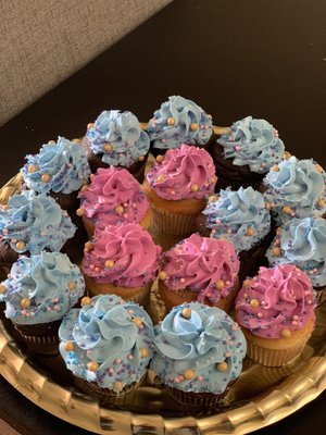 Jazmin’s Bakery & Donuts San Fernando by null