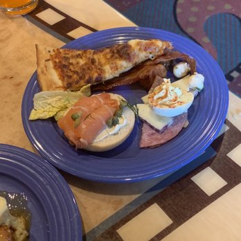 Goofy's Kitchen - American Near Me - Anaheim, California