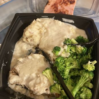 Ray's Chicken & Fish - RED BEANS AND CORNBREAD - Seafood Near Me - Sacramento, California