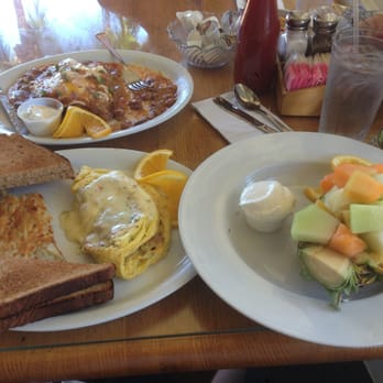 Castaway Cafe - American Near Me - Lahaina, Hawaii Castaway Cafe - American Near Me - Lahaina, Hawaii