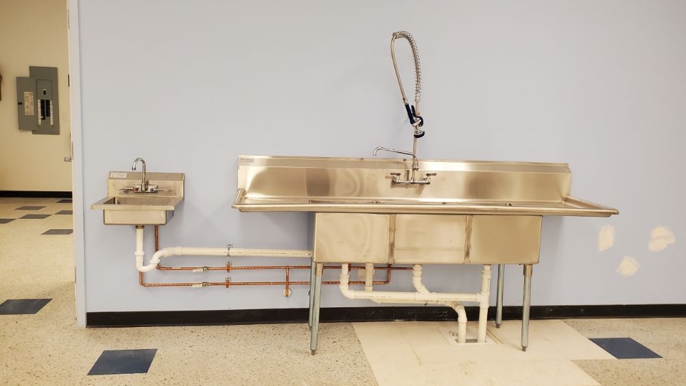 Slide of Reyes Plumbing and Contracting