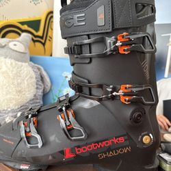 Bootworks - Great fit. Great team. Grumpy owner.