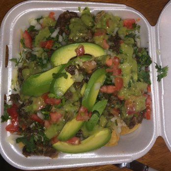 El Primo Taco Truck - Nachos de lengua - Food Trucks Near Me