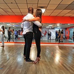 Bachata Denver - Latin dance classes in denver.