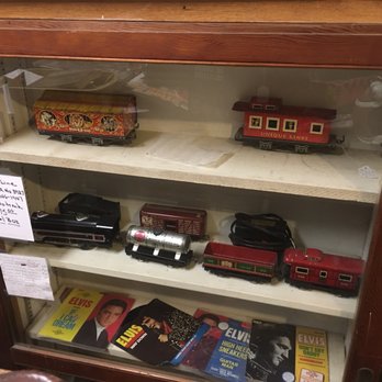 The Antique Emporium - Antiques Near Me - Harlingen, Texas