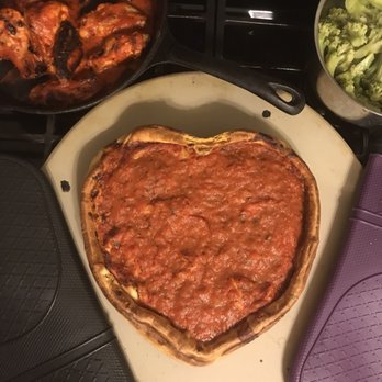 Giordano's - Pizza Near Me - Chicago, Illinois