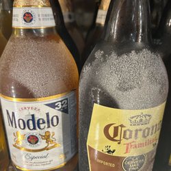 Al's Liquors & Sporting Goods - If you know ... you know! Ice cold!