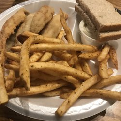 Wander Springs Golf Course - Perch and sour cream fries
