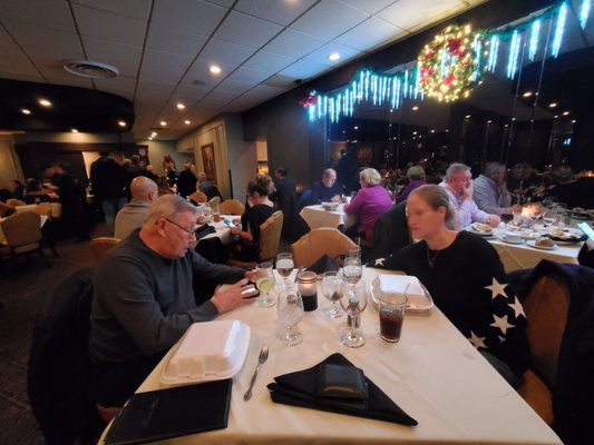 Tom's Steak House by null