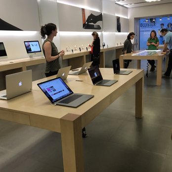 Apple Store - Smith Haven - Laptops - Computers Near Me - Lake Grove, New York