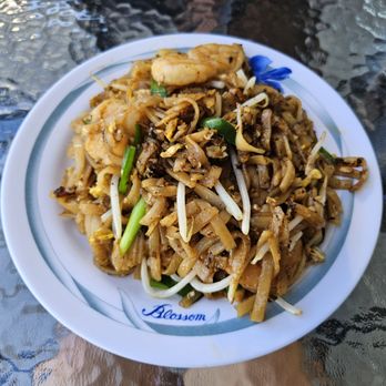 Curry Leaves Bistro - Penang char koay teow ($16) - Malaysian Near Me - Pleasanton, California