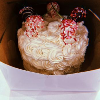 Uptown Grocery - Chantilly round cake - Grocery Near Me - The Village, Oklahoma Uptown Grocery - Chantilly round cake - Grocery Near Me - The Village, Oklahoma