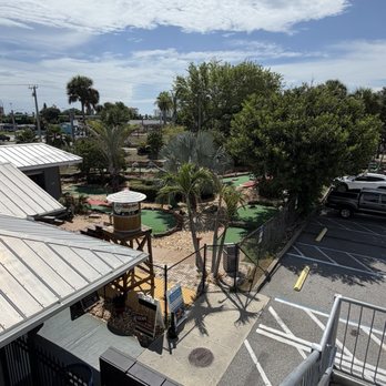 Golf N Gator - Mini Golf Near Me - Cape Canaveral, Florida