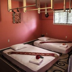 Relaxing Thai Massage - Couples massage