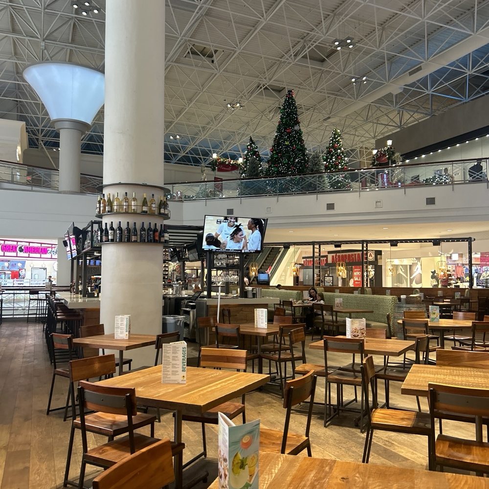 California Pizza Kitchen - Pizza Near Me - Atlanta, Georgia California Pizza Kitchen - Pizza Near Me - Atlanta, Georgia