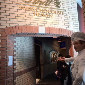 Lindt - Chocolatiers & Shops Near Me - Jungfraujoch, VS