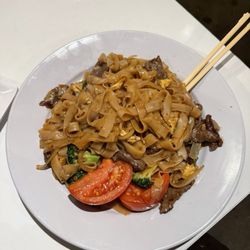Han'ei Kaya Sushi Grill - Drunken Noodles