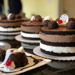Cakes Designer Boutique & Academy - Desserts for all ocassions