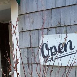 Bay Head Cheese Shop & Bottles Too