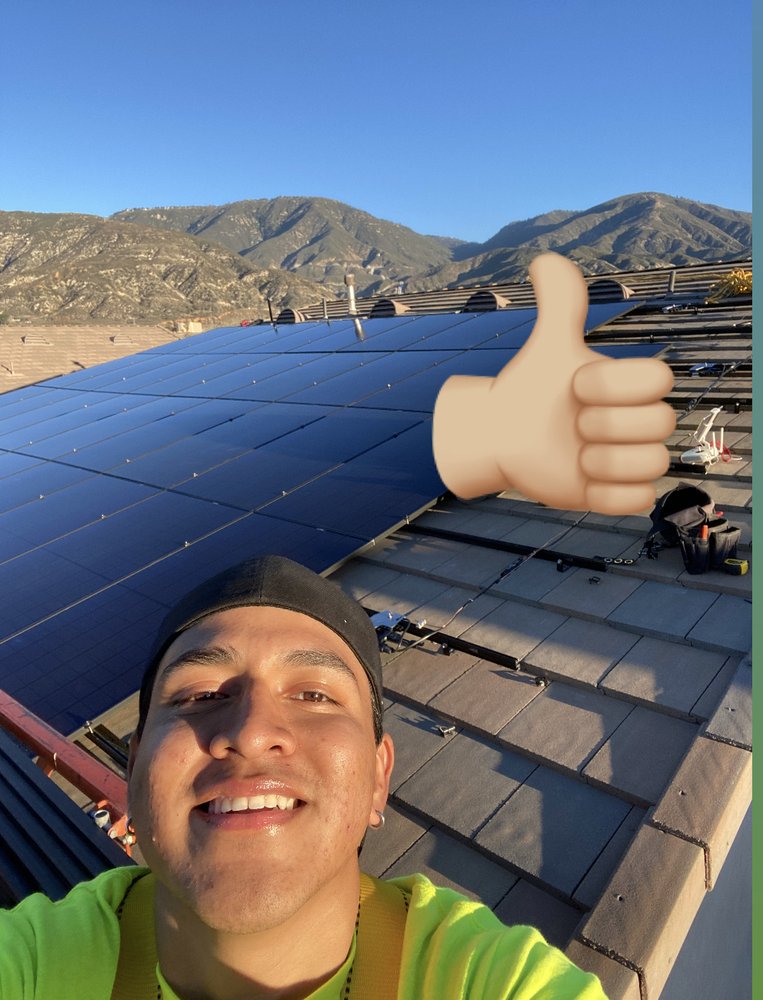 Slide of Stay Clean Solar