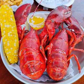 Bracco's Clam and Oyster Bar - Seafood Near Me - Freeport, New York Bracco's Clam and Oyster Bar - Seafood Near Me - Freeport, New York