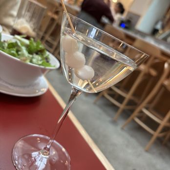 Place Carmin - Gin Gibson - French Near Me - Montreal, Quebec Place Carmin - Gin Gibson - French Near Me - Montreal, Quebec