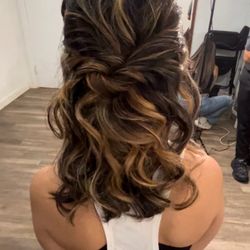 Imagery Hairstyling - Textured hairstyle IG @beautyandgracehawaii
