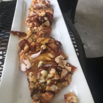 Matthew's 1600 - BBQ flatbread pizza - American Near Me - Catonsville, Maryland