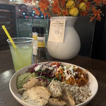 Modern Market Eatery - Salad Near Me - Dallas, Texas Modern Market Eatery - Salad Near Me - Dallas, Texas