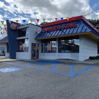 Burger King - Storefront - Fast Food Near Me - North Hempstead, New York Burger King - Storefront - Fast Food Near Me - North Hempstead, New York