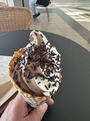 The Dapper Doughnut by null