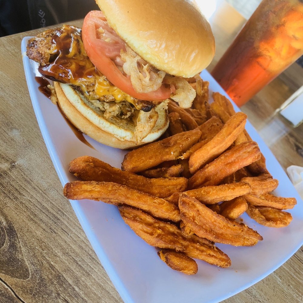 Copper Premium Pub - Jack Daniels whiskey chicken sandwich - Pubs Near Me - Clover, South Carolina Copper Premium Pub - Jack Daniels whiskey chicken sandwich - Pubs Near Me - Clover, South Carolina