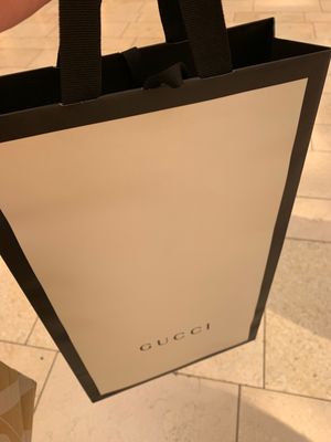 Gucci by null