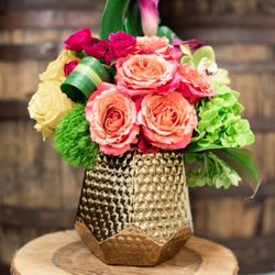 Finks Designs - Flower arrangements for any occasion.