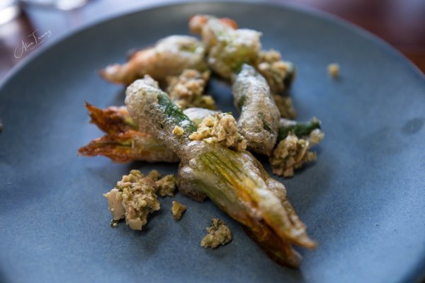 Three Blue Ducks, Rosebery by null