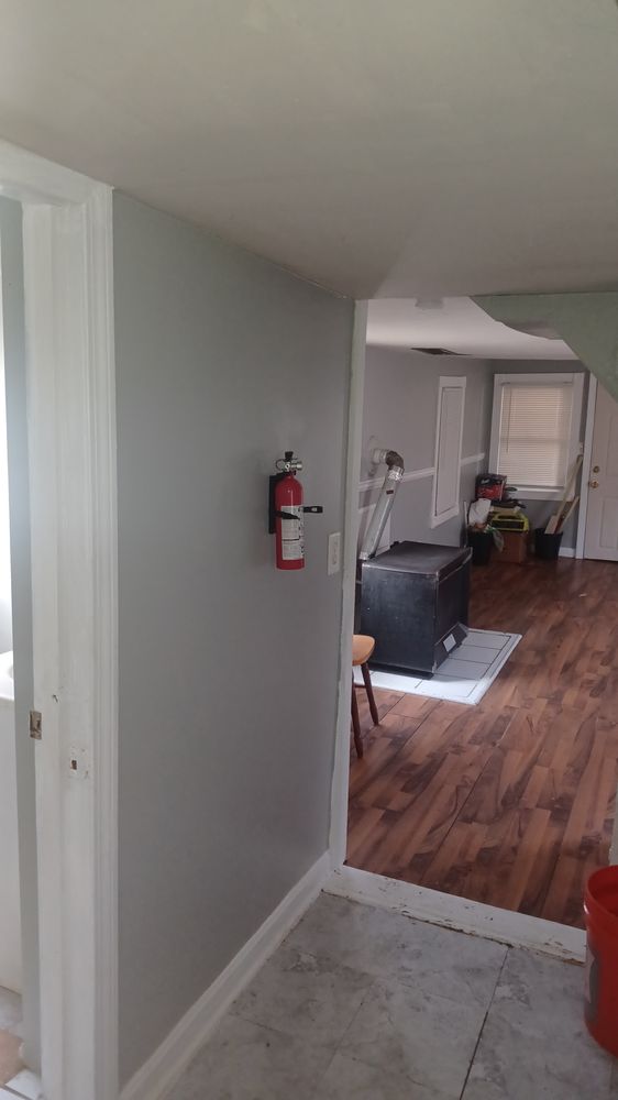 Ronnie Kaps Maintenance and Handyman services - veterans service organization in North Providence, RI