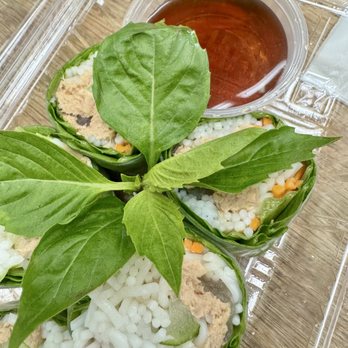Fort Street Café - Vietnamese Tuna Rolls - Vietnamese Near Me - Honolulu, Hawaii