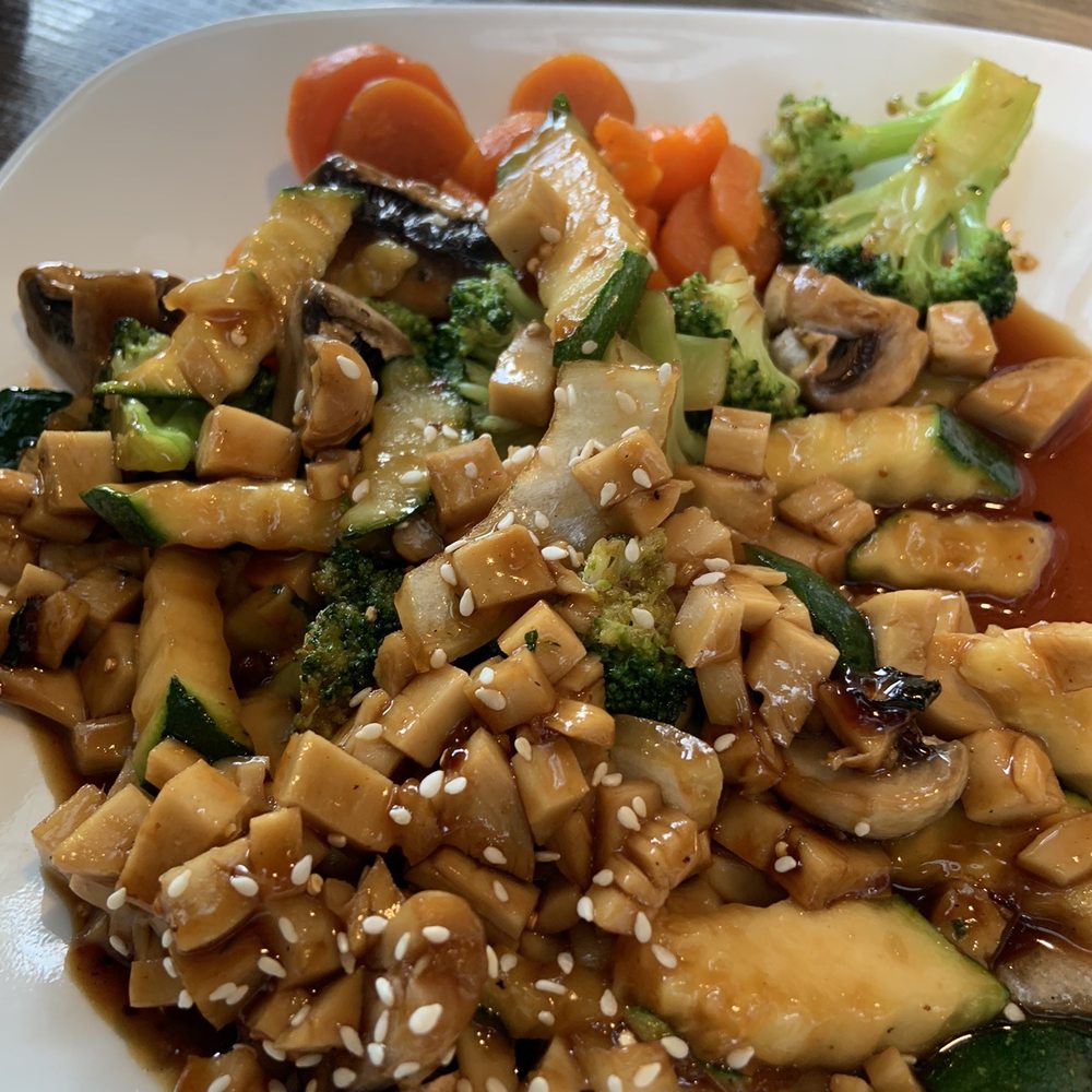 Be-Em Asian Kitchen - Vegan create your own place with seitan chicken - Japanese Near Me - Charlotte, North Carolina