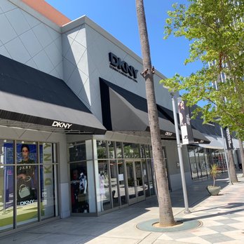 The Outlets at Orange - Didn't know DKNY IS IN THE HOUSE ONE OF MY FAVORITE DESIGNERS - Shopping Centers Near Me - Orange, California