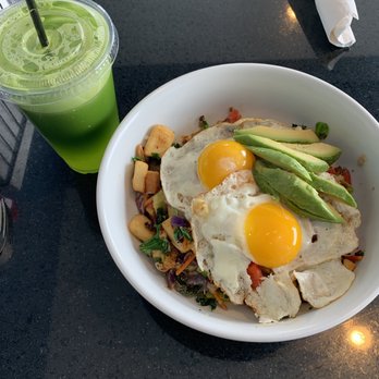 Chomp - Green Machine, and the Veggie Hash with added Avocado! - American Near Me - Rochester, Michigan