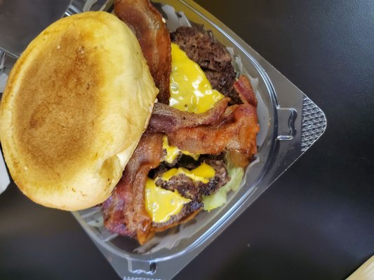 Hippo Burgers by null