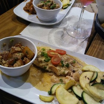 Sam's Boat - Womp womp not good....flounder & grilled redfish - Sports Bars Near Me - Cypress, Texas