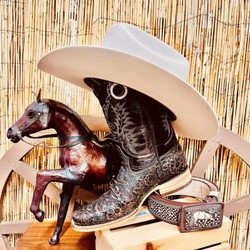 El Corral Western Wear & Mexican Accessories - Wide variety of Tejanas, boots and belts!