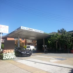 zeit and zaatar lebanese bakery