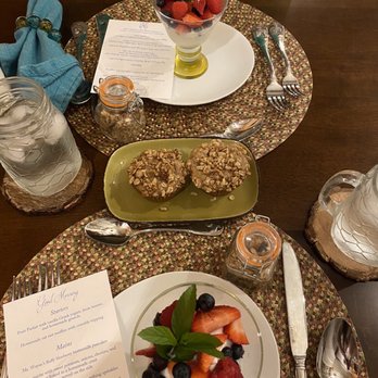 Stone Gables Bed & Breakfast - Breakfast parfaits - Bed & Breakfast Near Me - Leesburg, Virginia Stone Gables Bed & Breakfast - Breakfast parfaits - Bed & Breakfast Near Me - Leesburg, Virginia