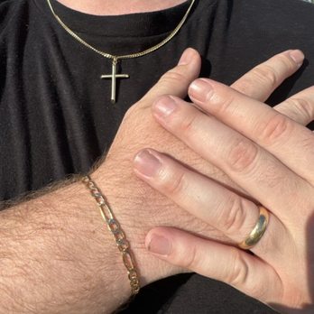 Tina's Jewelry - Gold wedding band, bracelet and cross - Jewelry Near Me - Rowland Heights, California Tina's Jewelry - Gold wedding band, bracelet and cross - Jewelry Near Me - Rowland Heights, California