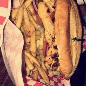 Murray's Saloon & Eatery - Chicken Sandwich - Karaoke Near Me - Big Bear Lake, California