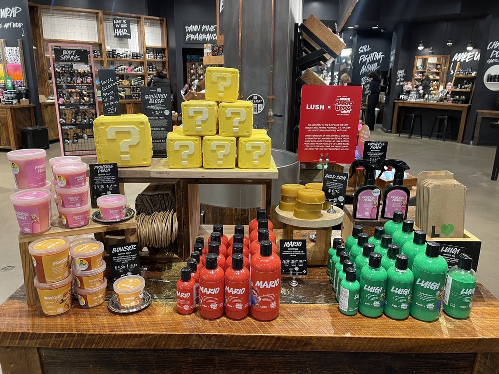 Lush Logo